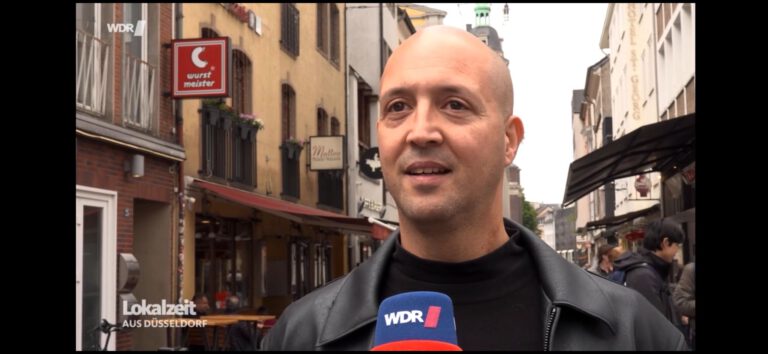 Luis Sedig Schauspieler beim WDR-Interview zum Vatertag
